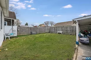 19 Pearl St, Bloomingdale, NJ 07403 - Photo 2