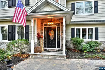 532 Franklin Avenue, Wyckoff Township, NJ 07481 - Photo 2