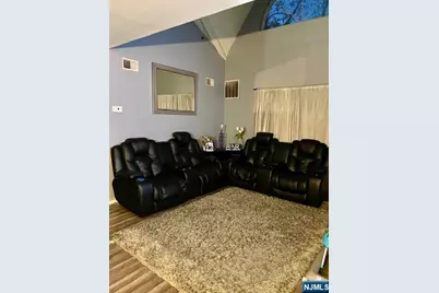 539 Union Avenue 11 #11, Irvington, NJ 07111 - Photo 4