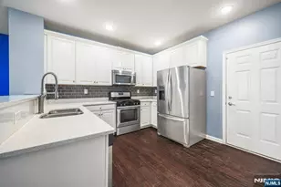 109 Wesmont Dr 1913, Wood Ridge, NJ 07075 - Photo 4