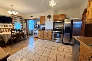 429 River Dr, Elmwood Park, NJ 07407 - Photo 4