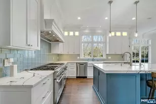 29 N Church Rd, Saddle River, NJ 07458 - Photo 10