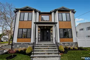 121 Circle Dr, Paramus, NJ 07652 - Photo 50