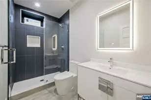 121 Circle Dr, Paramus, NJ 07652 - Photo 44