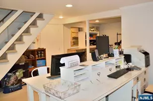 21 N Crest Dr, Cresskill, NJ 07626 - Photo 16