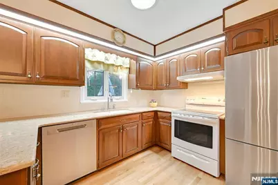 412 Coolidge Avenue, Washington Township, NJ 07676 - Photo 14