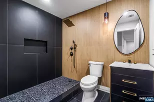 33 Randolph Pl, Newark, NJ 07108 - Photo 28