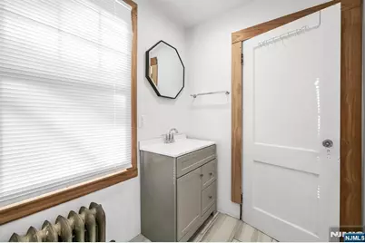 114 E 5th Avenue, Roselle, NJ 07203 - Photo 16