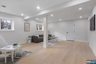 18 Clinton Pl, Woodcliff Lake, NJ 07677 - Photo 34