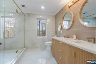 18 Clinton Pl, Woodcliff Lake, NJ 07677 - Photo 22