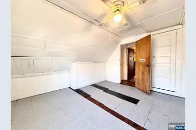 260 Pindle Avenue, Englewood, NJ 07631 - Photo 24