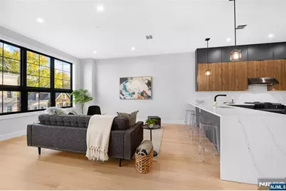 165 Delaware Avenue 3 #3, Jersey City, NJ 07306 - Photo 8