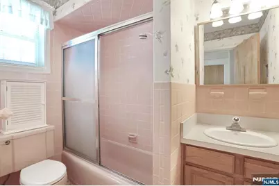 9 New York Avenue, Bergenfield, NJ 07621 - Photo 28