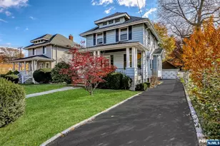 312 Rochelle Ave, Rochelle Park Township, NJ 07662 - Photo 2