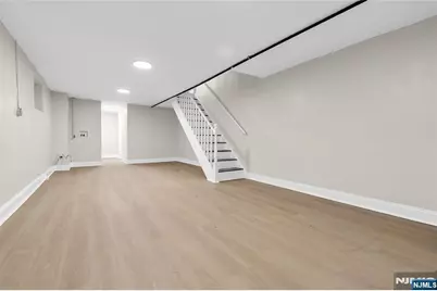 19 Stewart Place, Elizabeth, NJ 07202 - Photo 32