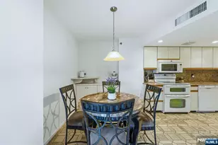 245 Prospect Ave 3D, Hackensack, NJ 07601 - Photo 20