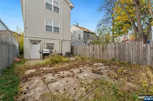 567 E 19th St, Paterson, NJ 07514 - Photo 22