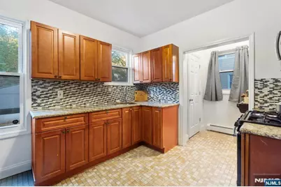 21-23 Leslie Street, Newark, NJ 07108 - Photo 22