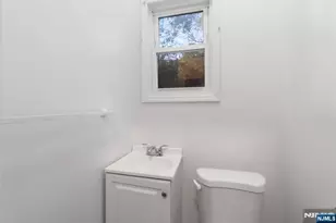 21-23 Leslie St, Newark, NJ 07108 - Photo 8