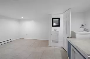 25 College Pl, Ridgefield Park, NJ 07660 - Photo 20