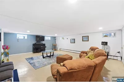 175 Weaver Avenue, Bloomfield, NJ 07003 - Photo 6