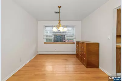 33 Chobot Lane, Elmwood Park, NJ 07407 - Photo 8