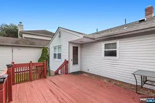 33 Chobot Ln, Elmwood Park, NJ 07407 - Photo 40