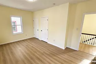 8 Tiffany Blvd, Newark, NJ 07104 - Photo 14