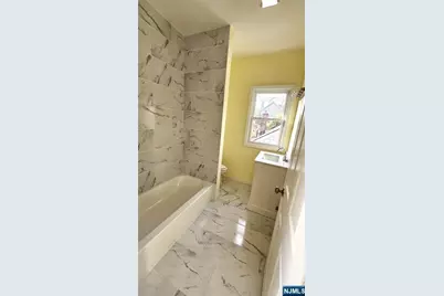 8 Tiffany Boulevard, Newark, NJ 07104 - Photo 10