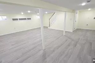 8 Tiffany Blvd, Newark, NJ 07104 - Photo 16