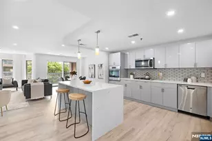 302 Smith Ct, Edgewater, NJ 07020 - Photo 14