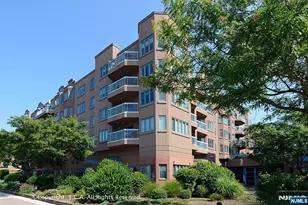 302 Smith Ct, Edgewater, NJ 07020 - Photo 26