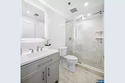 302 Smith Court, Edgewater, NJ 07020 - Photo 24