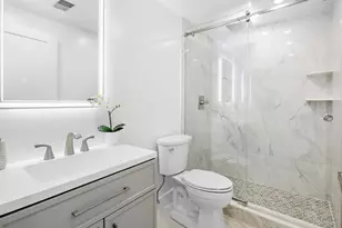 302 Smith Ct, Edgewater, NJ 07020 - Photo 24