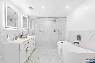 302 Smith Ct, Edgewater, NJ 07020 - Photo 20