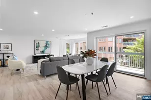 302 Smith Ct, Edgewater, NJ 07020 - Photo 16