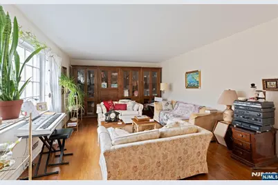 280 River Drive, River Vale Township, NJ 07675 - Photo 10