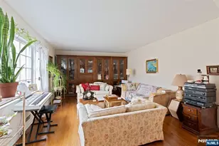 280 River Dr, River Vale Township, NJ 07675 - Photo 10