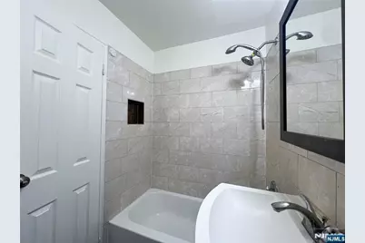 113 Paulison Avenue D1 #D1, Passaic, NJ 07055 - Photo 12