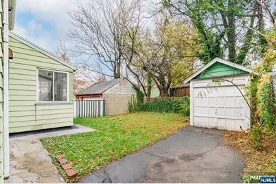 327 Field Place, Hillside, NJ 07205 - Photo 24