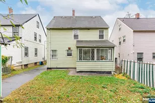 327 Field Pl, Hillside, NJ 07205 - Photo 26