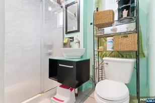 327 Field Pl, Hillside, NJ 07205 - Photo 12