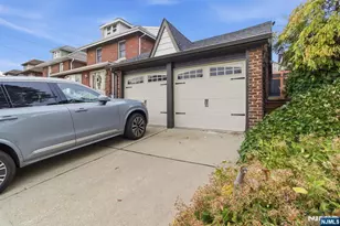 533 Highridge Ave, Cliffside Park, NJ 07010 - Photo 12