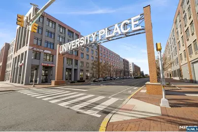 142 Side Avenue, Jersey City, NJ 07305 - Photo 16