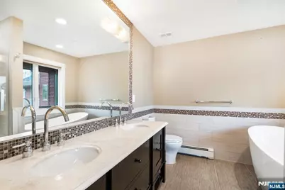 14A Riverview 14A #14A, North Bergen, NJ 07047 - Photo 24