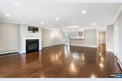 14A Riverview 14A #14A, North Bergen, NJ 07047 - Photo 10