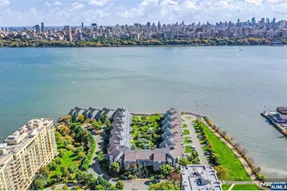 14A Riverview 14A #14A, North Bergen, NJ 07047 - Photo 2