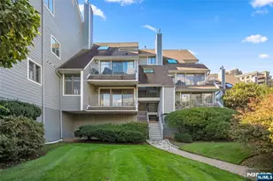 14A Riverview 14A, North Bergen, NJ 07047 - Photo 6