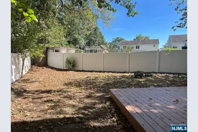 159 Henry, Teaneck Township, NJ 07666 - Photo 18