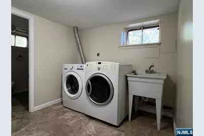 159 Henry, Teaneck Township, NJ 07666 - Photo 16